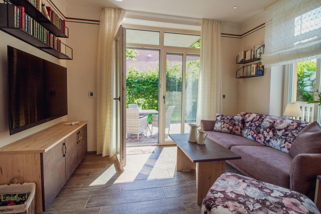 Up Besoeoek - Magnolie Mit Sauna Krummhoern Ngoại thất bức ảnh